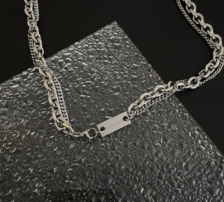 CHAIN NECKLACE 02